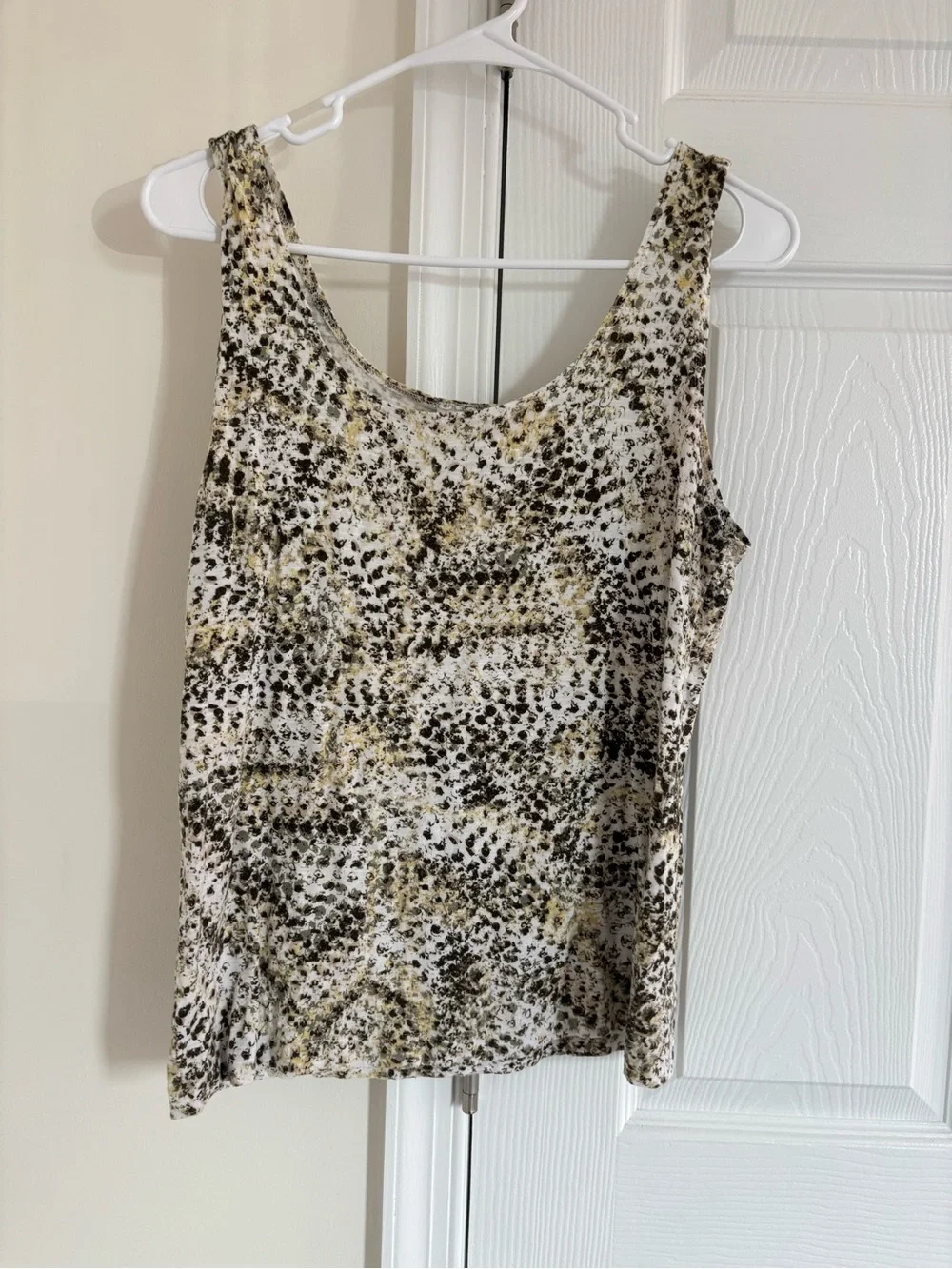 Chico's Sleeveless Scoop Neck Tank - White Black Gold